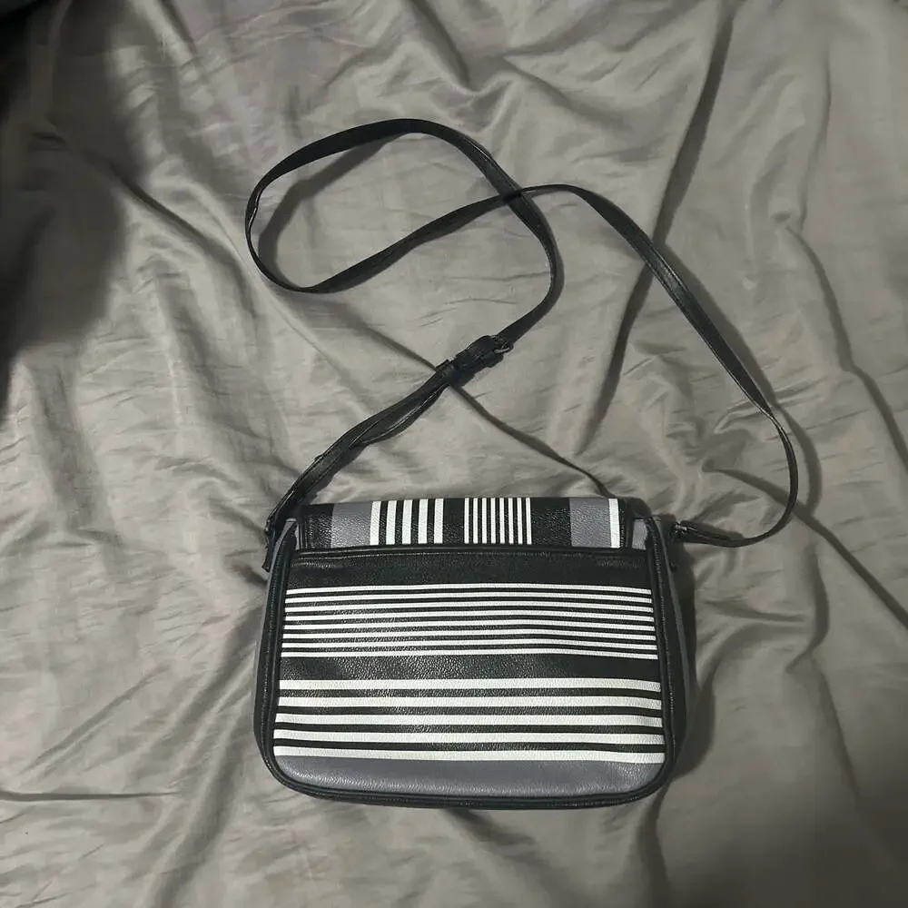 Vera Bradley Midnight Stripe Crossbody Bag Black White Gray - Picture 4 of 4